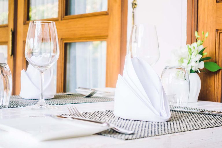 השכרת מפות פשתן