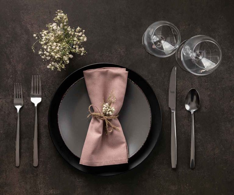 השכרת כלי אוכל לאירועים קטנים בשרון